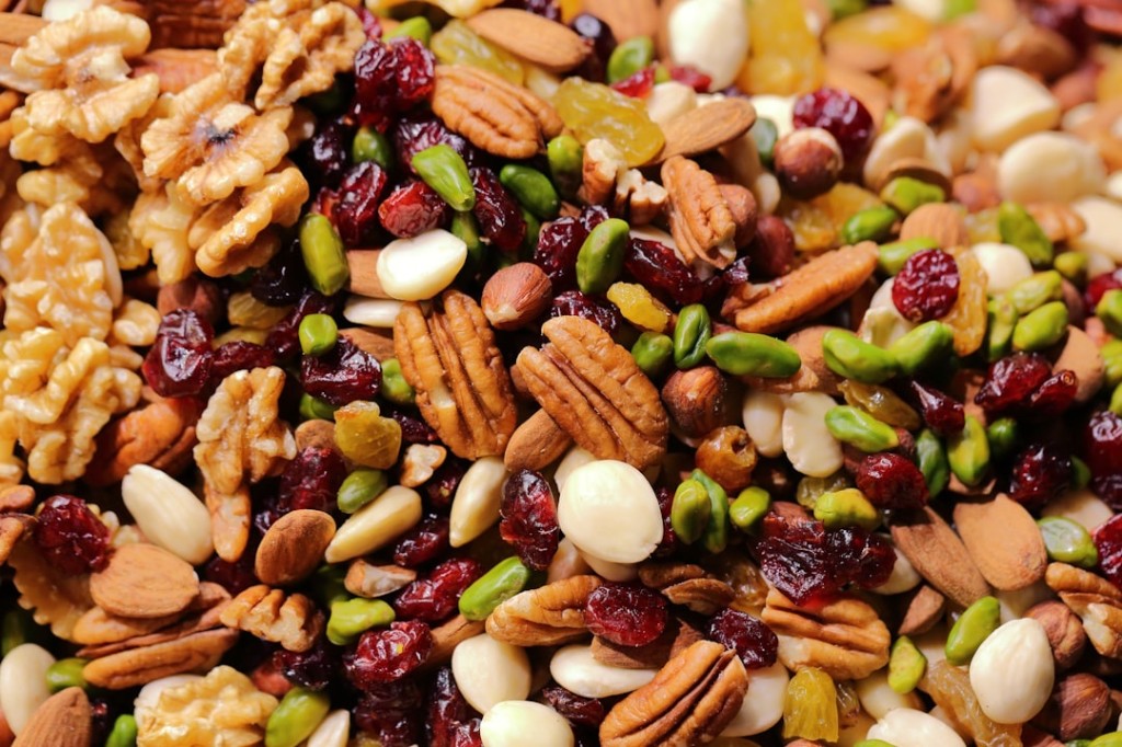 Mixed nuts and dried fruit trail mix